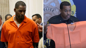 Police cite R. Kelly lyrics after hordes of men duped by phony prostitution ad