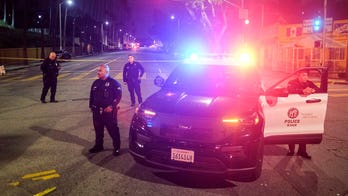 Suspect who injured 3 Los Angeles officers kills himself during standoff