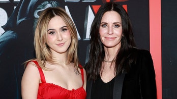 Courteney Cox, daughter Coco make rare red carpet appearance together at 'Scream VI' premiere