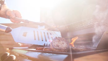 Australian vegan pens nasty note to neighbor for hosting BBQ