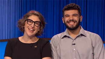 ‘Jeopardy!" contestant tells Mayim Bialik that she was his childhood crush: ‘You haven’t aged a day!’
