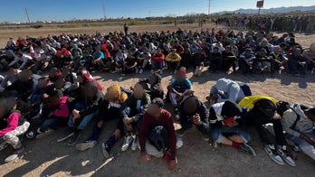 Massive group of 1,000 illegal immigrants hits southern border, as end to Title 42 nears