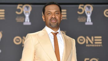 Loaded gun confiscated from 'Hangover' star Mike Epps at Indiana airport