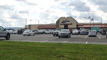 Ground stop at University Park Airport over suspicious item, over 100 passengers bussed to nearby Penn State