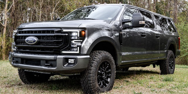 The 4x4 MegaREXX SVN is powered by a diesel engine.