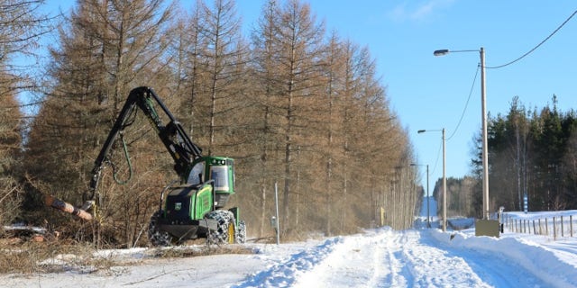Construction has begun on a pilot border fence project in Pelkola, Finland.