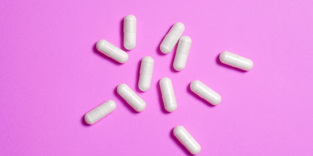 Cómo la inteligencia artificial obstétrica puede reducir los costos de atención médica y desarrollar nuevos medicamentos contra el cáncer 4 Los medicamentos farmacéuticos pueden ser muy costosos, especialmente para quienes no cuentan con el seguro adecuado.