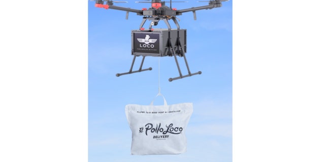 El Pollo Loco sedang menguji pengiriman dengan drone Air Loco mereka.