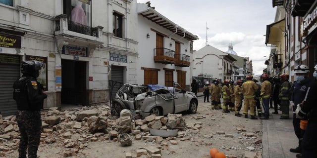 The US Geological Survey reported a magnitude 6.7 earthquake about 50 miles south of Guayaquil. 