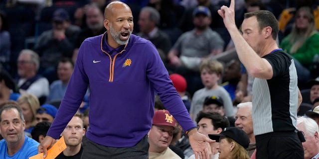 Phoenix Suns head coach Monty Williams reacts toward referee Josh Tiven during the Golden State Warriors game in San Francisco, March 13, 2023.