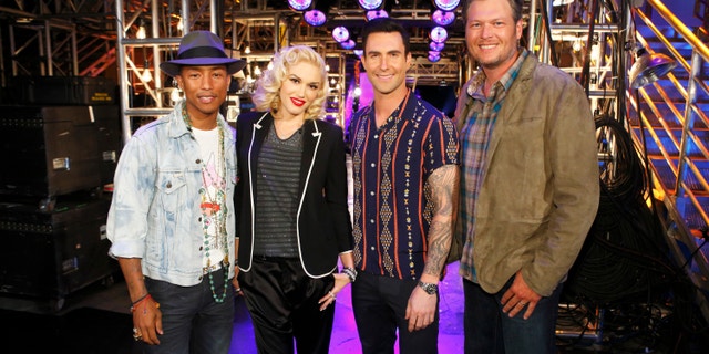 Vasakult paremale juhendasid Pharrell Williams, Gwen Stefani, Adam Levine ja Blake Shelton 2014. aastal seitset hooaja võistlejat.