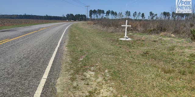 A cross marks the spot where Stephen Smith was found in 2015, in Hampton County, South Carolina.