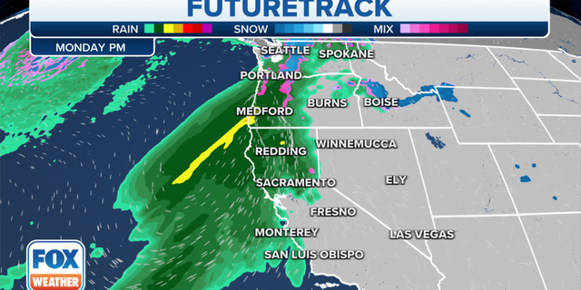 Winter weather continuing to pummel the Plains, Midwest 3 The futuretrack through Monday night on the West Coast