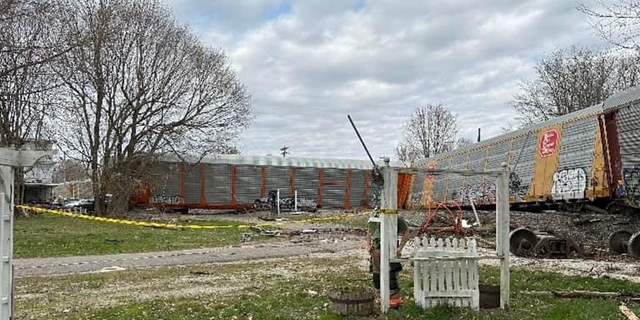 A train derailed in downtown Glendale Thursday afternoon, according to Kentucky State Police.