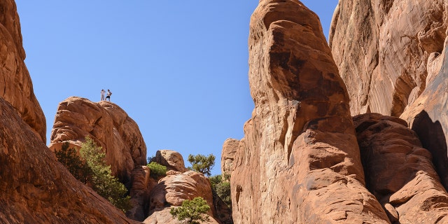 Hiker dies on Arches National Park trail in Utah, second death within a month 2 A 56-year-old man died Sunday while hiking on Devils Garden Trail at Arches National Park in Utah, officials said.