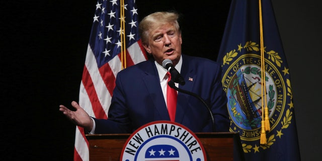 Mantan Presiden Trump berbicara selama pertemuan tahunan Komite Negara Bagian Republik New Hampshire 2023, Sabtu, 28 Januari 2023, di Salem, New Hampshire.