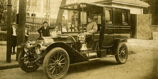 Early Cincinnati ambulance