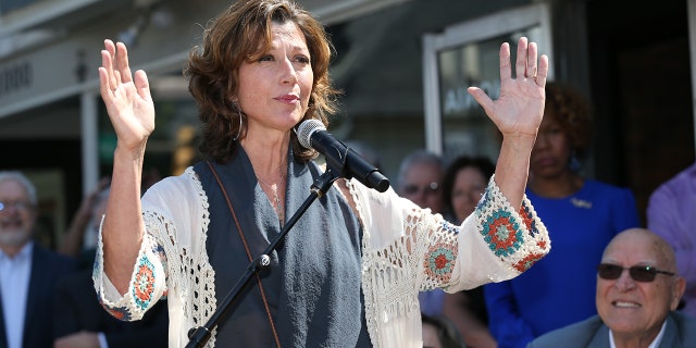 Amy Grant ütleb, et jalgrattalt kukkumine mõjutas tema mälu.
