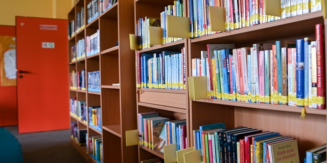 22 August 2022, Berlin: The school library at the school in Köllnische Heide in Neukölln. Photo: Jens Kalaene/dpa (Photo by Jens Kalaene/picture alliance via Getty Images)