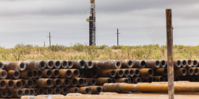 Texas drilling and pipes