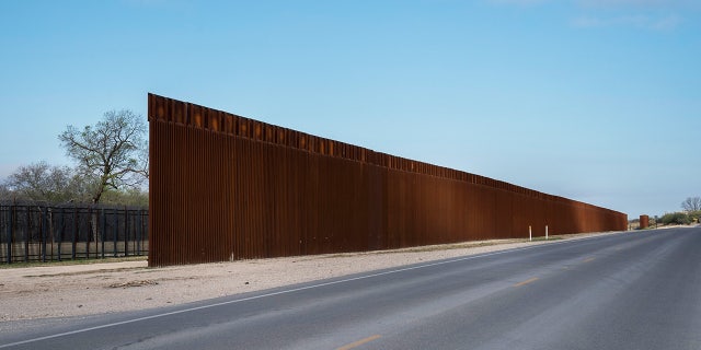 Border wall