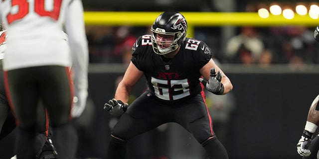 Chris Lindstrom of the Falcons defends against the Tampa Bay Buccaneers at Mercedes-Benz Stadium on Jan. 8, 2023, in Atlanta.