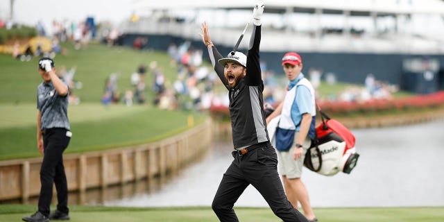 Hayden Buckley de los Estados Unidos reacciona en el green 17 durante la primera ronda del Players Championship en el TPC Sawgrass el 9 de marzo de 2023 en Ponte Vedra Beach, Florida. 