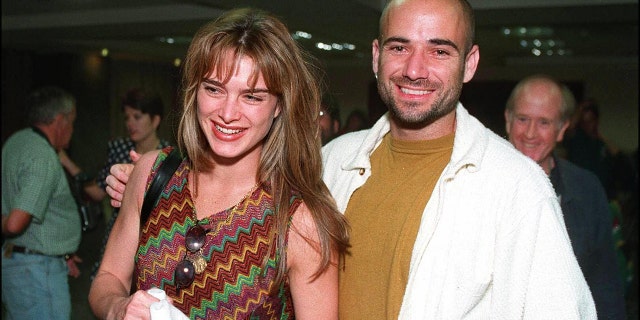 Brooke Shields was married to retired tennis star Andre Agassi from 1997 to 1999.