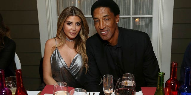 Larsa Pippen y Scottie Pippen asisten a la cena All-Star de la NBA de Haute Living en honor a Scottie Pippen el 15 de febrero de 2018 en Bel Air, California.  