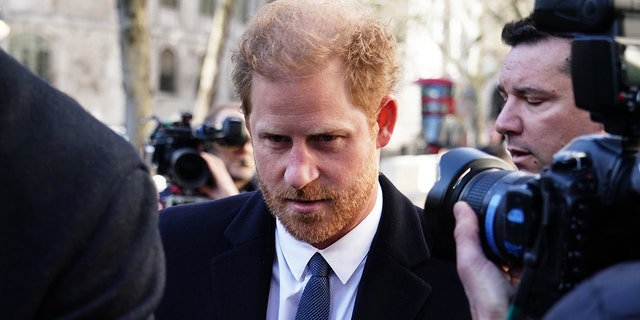 Several royal experts told Fox News Digital the Duke of Sussex isn't expected to smooth things over with his family following the publication of his explosive memoir, "Spare"