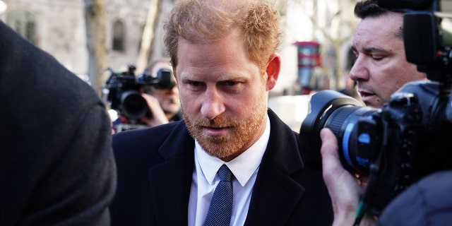 Several royal experts told Fox News Digital the Duke of Sussex isn't expected to smooth things over with his family following the publication of his explosive memoir, "Spare"