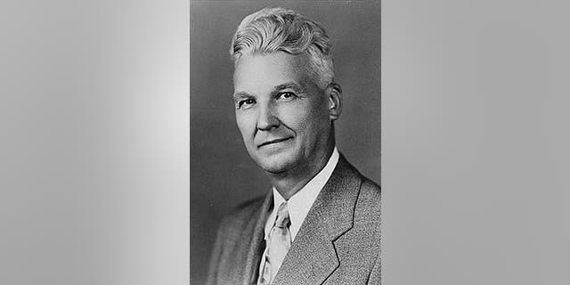 H.V. Porter coined the phrase "March Madness" as a high school sports administrator in Illinois in 1939. He entered the Basketball Hall of Fame in 1960. 