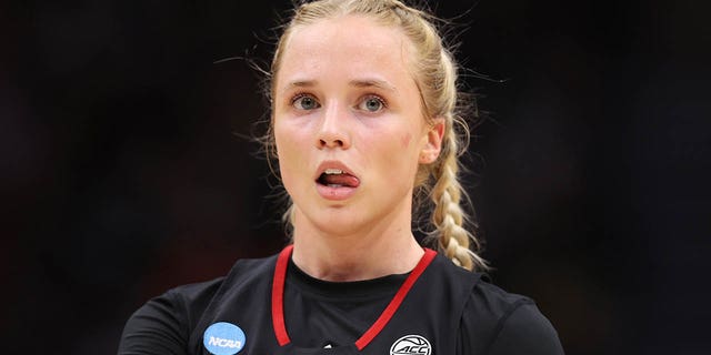 Hailey Van Lith of the Louisville Cardinals against the Iowa Hawkeyes on March 26, 2023, in Seattle.