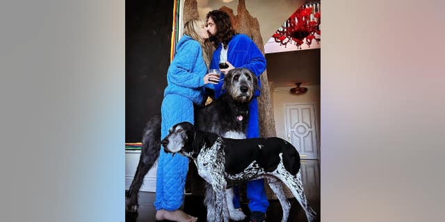 Heidi Klum's husband Tom Kaulitz believes foul play might have led to the death of the couple's two dogs – Capper and Anton.