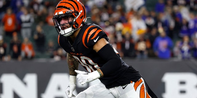 Jessie Bates III #30 of the Cincinnati Bengals warms up before the start of the game against the Buffalo Bills at Paycor Stadium on January 2, 2023 in Cincinnati, Ohio.