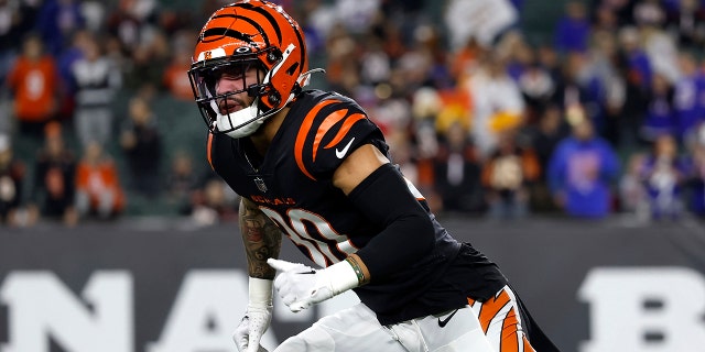 Jessie Bates III #30 of the Cincinnati Bengals warms up before the start of the game against the Buffalo Bills at Paycor Stadium on January 2, 2023 in Cincinnati, Ohio.