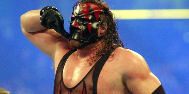 Kane en WrestleMania X8.