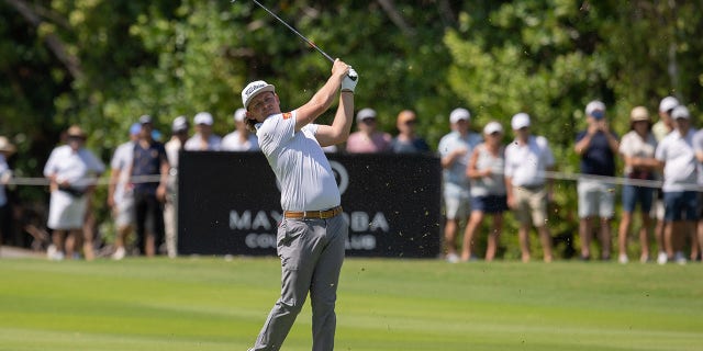 Cameron Smith of RIPPER GC plays a shot during the LIV Golf Invitational - Mayakoba at El Camaleon at Mayakoba on Feb. 24, 2023 in Playa del Carmen, Mexico.