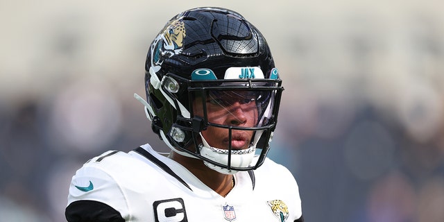 Marvin Jones of the Jacksonville Jaguars warms up before a game against the Los Angeles Rams at SoFi Stadium Dec. 5, 2021, in Inglewood, Calif.