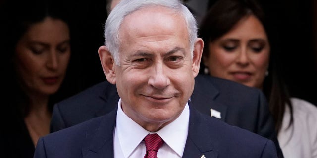 FILE: Israeli Prime Minister Benjamin Netanyahu leaves 10 Downing Street after meeting with British Prime Minister Rishi Sunak in London, March 24, 2023.