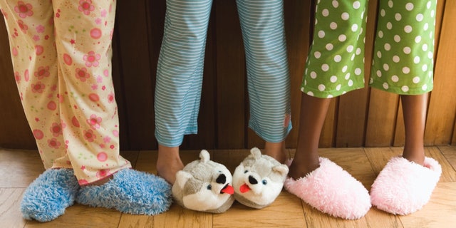 Virginia’s Fairfax County Public Schools is considering revising its dress code by including a ban on students wearing pajamas or sleepwear to class.