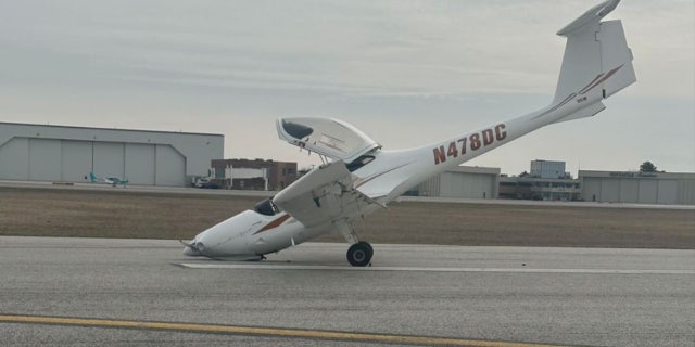 Taylor Hash safely landed the Diamond DA20-C1 after it was reported midair that it had lost its front wheel.