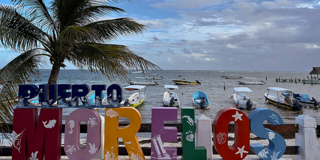Los estadounidenses dispararon contra un punto de acceso turístico en México en medio de las preocupaciones sobre los viajes de vacaciones de primavera 4 Un muelle en Puerto Morelos en el estado mexicano de Quintana Roo.