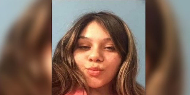 Rosa Chacón, de 21 años, fue encontrada tirada en un callejón de Chicago, envuelta en una sábana y metida en un carrito de compras casi dos meses después de que se reportara su desaparición.