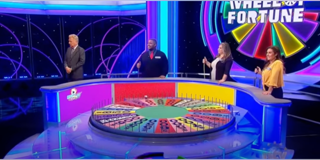 "Wheel of Fortune" fans were quick to notice how a player's accumulated cash total surprisingly "vanished" during the game show.