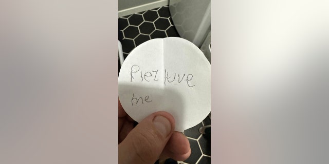 verdund toernooi Beleefd Reddit user breaks hearts when he shares note from foster daughter: 'Please  love me' | Fox News
