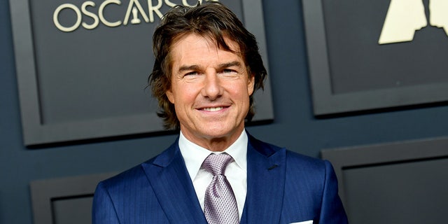 Tom Cruise rocks blue suit at Oscar nominees' luncheon