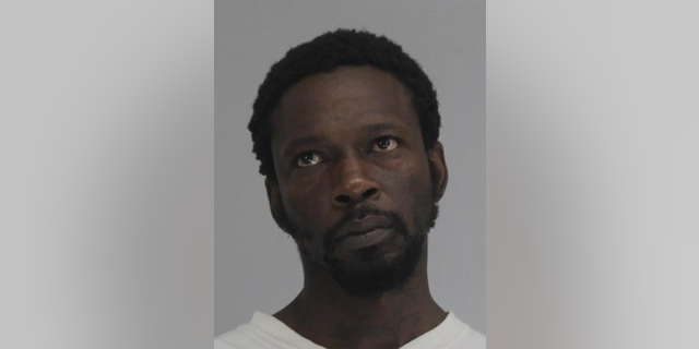 Suspect Christopher Dunn allegedly texted his girlfriend and told her he would set her apartment on fire.