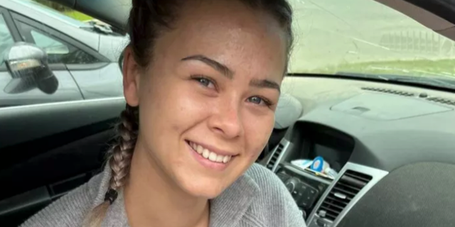 Mujer canadiense encontrada muerta en resort mexicano con su novio bajo custodia: 'Queremos saber qué pasó' 4 Chiara Agnew, de 25 años, llegó a Playa del Carmen, México con su novio, Ryan Friesen, de 26 años, al Grand Sunset Princess Resort el 2 de marzo y la mujer fue encontrada muerta un día después.
