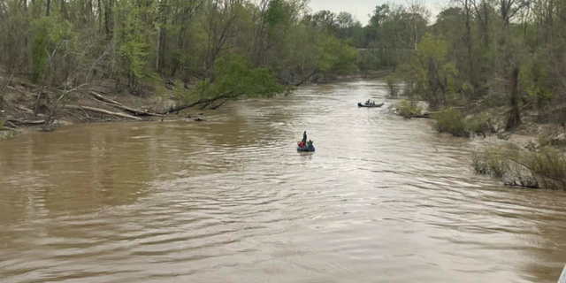 Mississippi law enforcement conducts search and recovery efforts attempting to find the body of Ebony Owens.